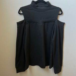 NWT black Fleece sweatshirt